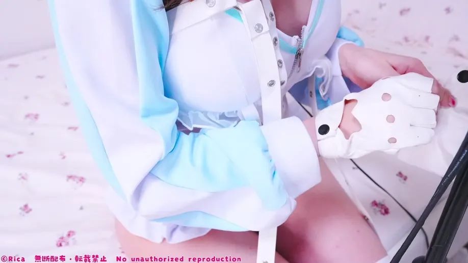 [Nico] 利香 - 兔女郎真人出镜深层甜蜜舔耳 ASMR (2025.11.20) (图1)